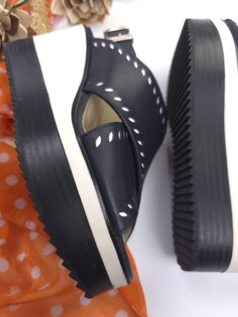 Jill Sanders Women's Crisscross Platform Wedge Sandals Sz 38½m - Picture 10 of 13